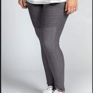 Agnes & Dora Moto Jeggings